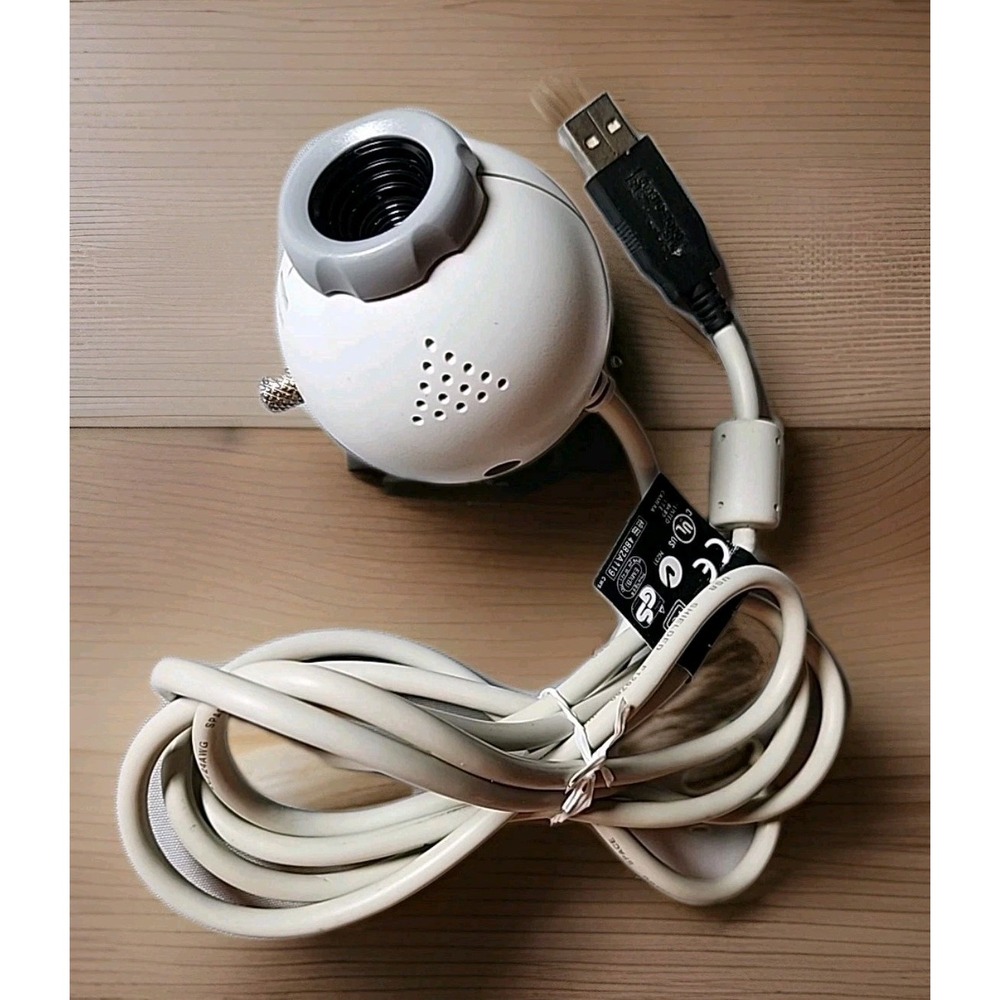 Web Cam Logitech QuickCam Messenger-V-UB2 P/N 861092-0020 M/N V-UM14 White